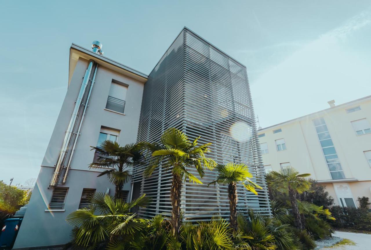 The Attico Daire Padenghe sul Garda Dış mekan fotoğraf