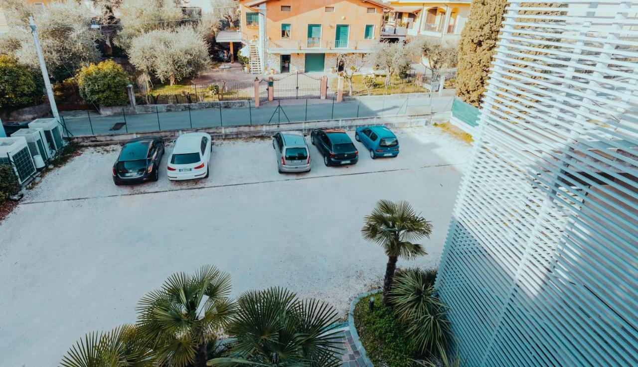 The Attico Daire Padenghe sul Garda Dış mekan fotoğraf