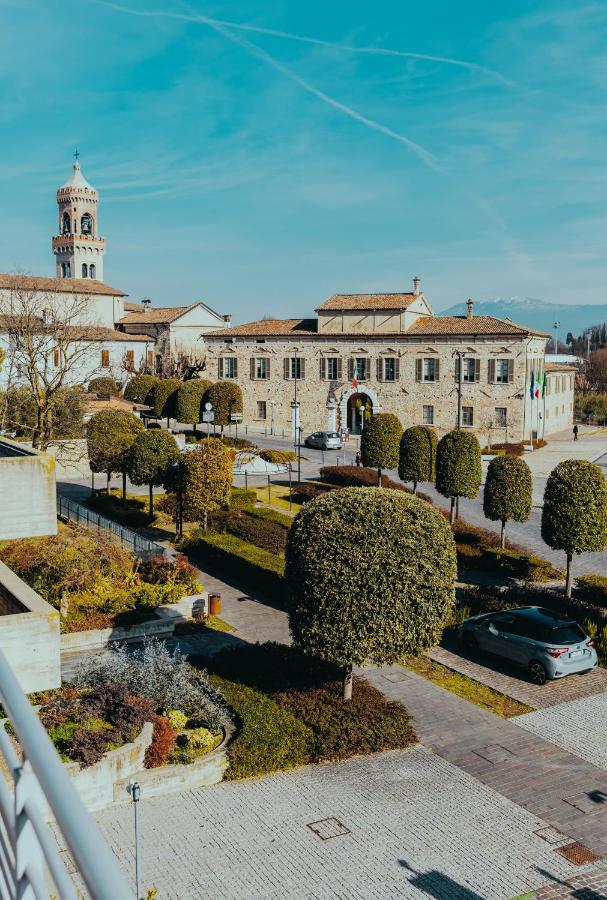 The Attico Daire Padenghe sul Garda Dış mekan fotoğraf